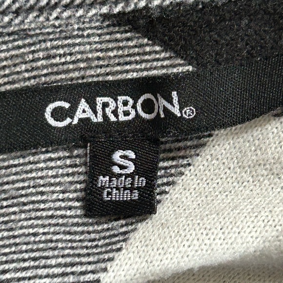 Carbon flannel long sleeve button down top size small - Picture 7 of 12